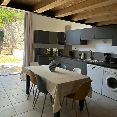 Hidden Rempart Duplex Lumineux Paisible Et Climatise Apartament *