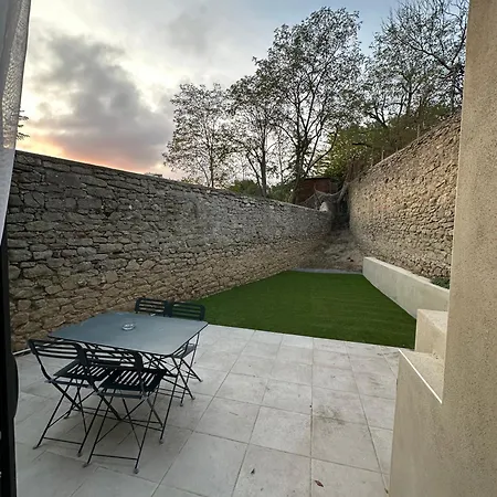 Hidden Rempart Duplex Lumineux Paisible Et Climatise Apartament *