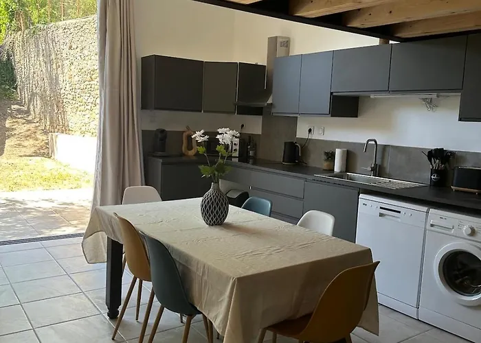 Hidden Rempart Duplex Lumineux Paisible Et Climatise Lejlighed *