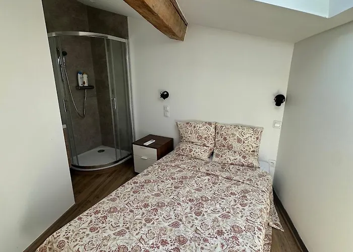 Apartament Hidden Rempart Duplex Lumineux Paisible Et Climatise